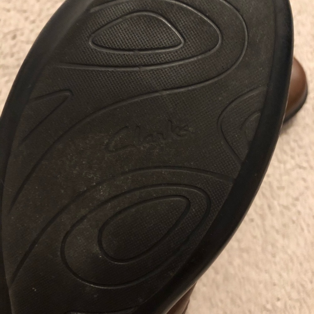 Women’s size 10 Clark’s